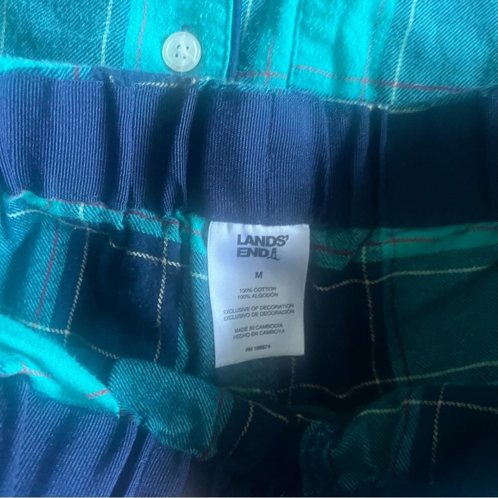 LANDS END Plaid Pajama Set – Size M women’s - Picture 4 of 12